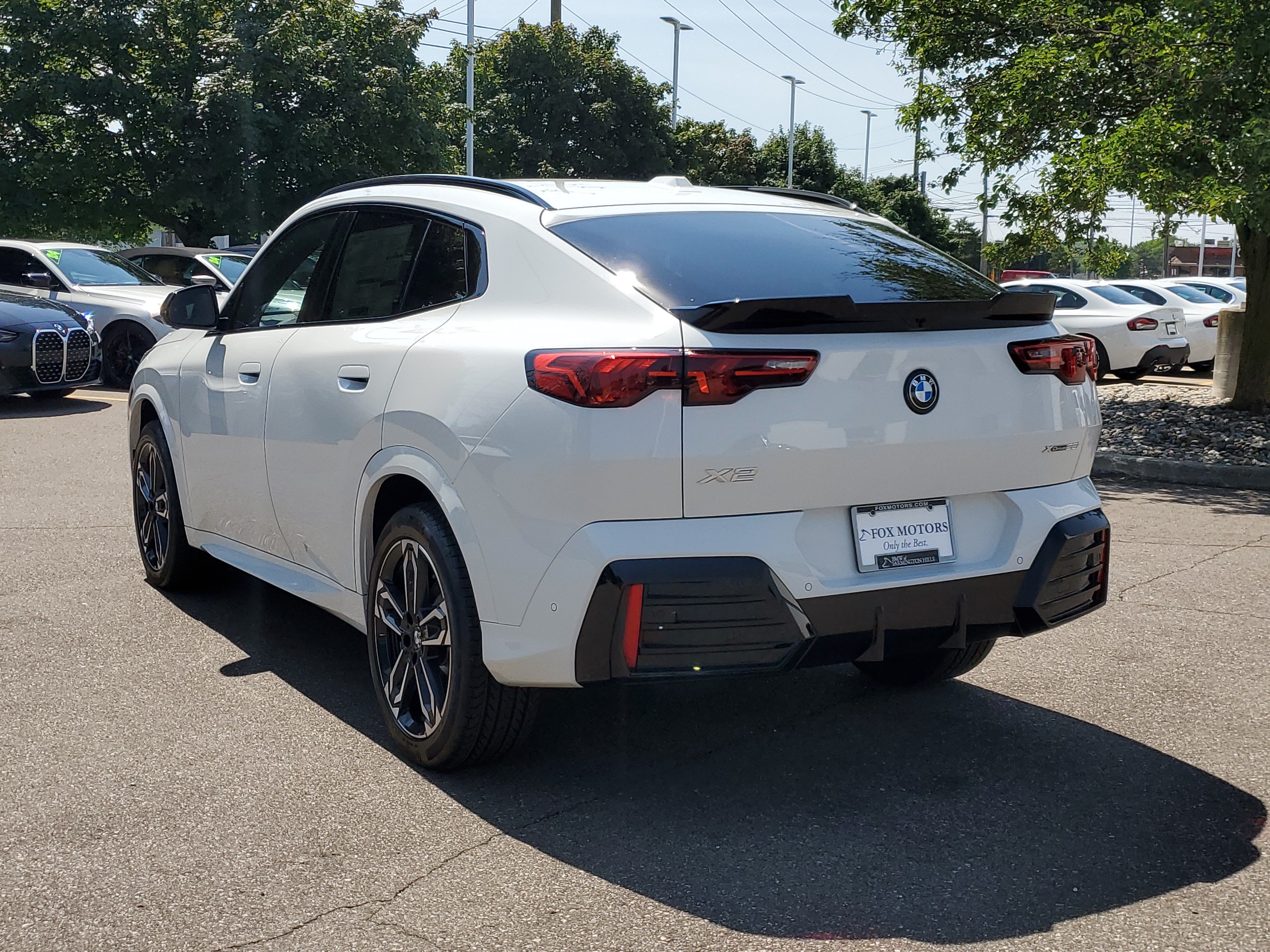 New 2026 BMW X2 xDrive28i w/ Technology Package AWD/4WD image 4
