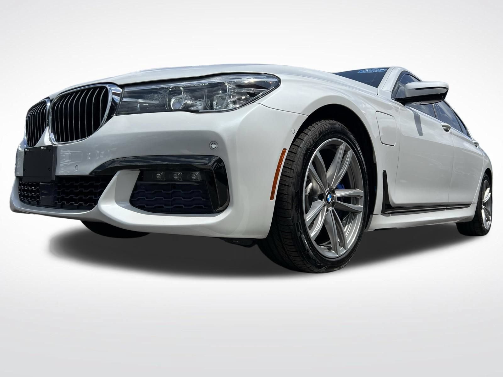 Used 2018 BMW 740e xDrive w/ M Sport Package AWD/4WD image 66