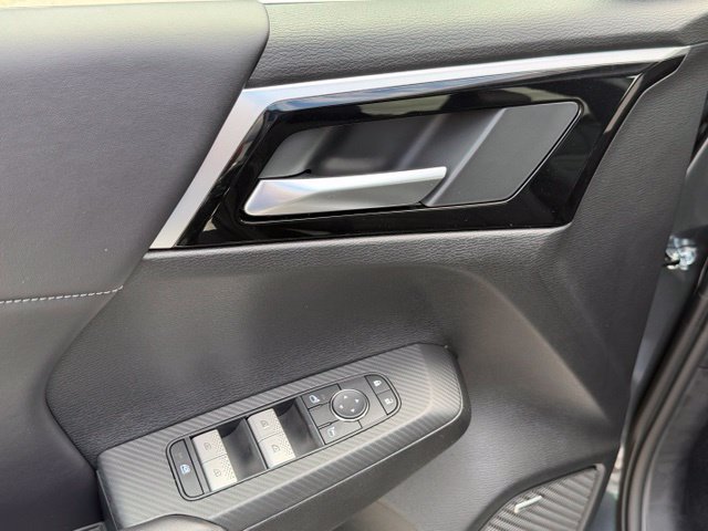 New 2026 Mitsubishi Outlander LE FWD image 21