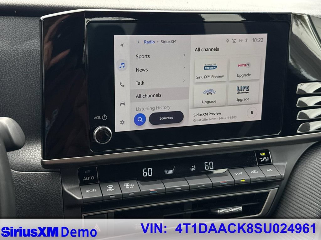 Used 2025 Toyota Camry SE FWD image 27