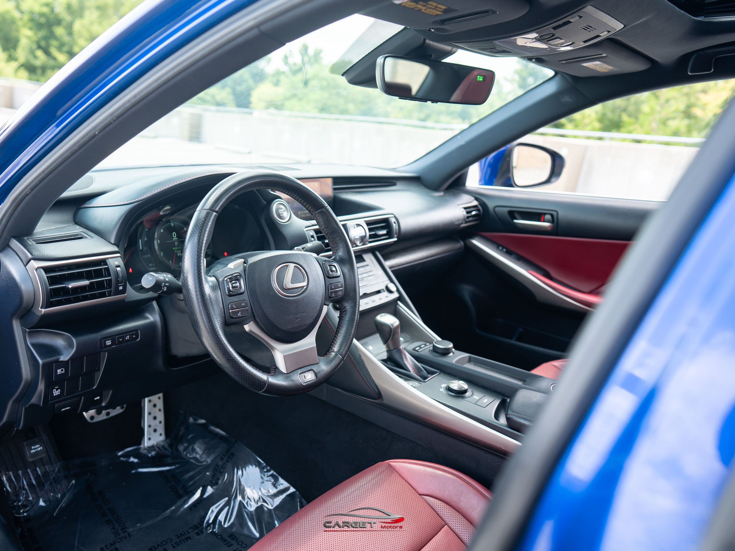 Used 2019 Lexus IS 300 F Sport w/ F Sport Package AWD/4WD image 13