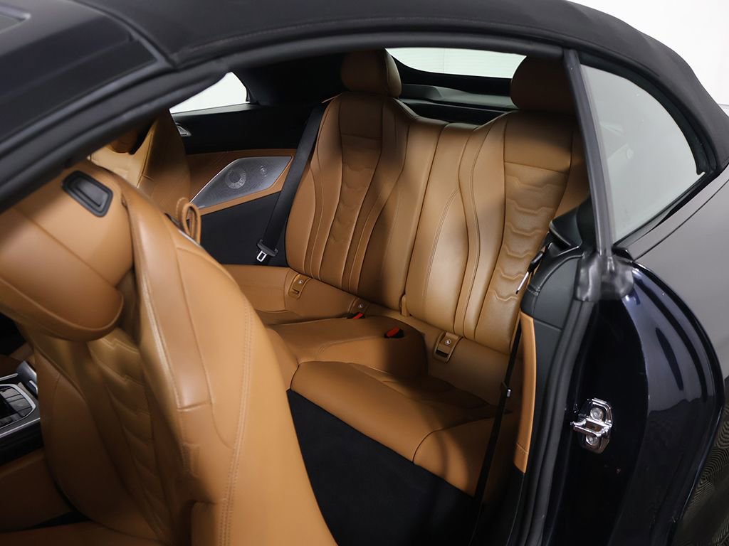 Used 2023 BMW M850i xDrive Convertible AWD/4WD image 33