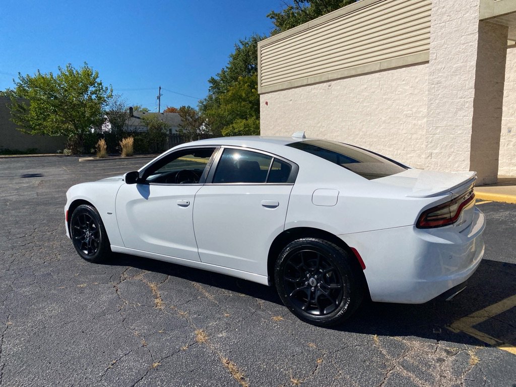 Used 2018 Dodge Charger GT image 3