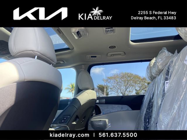 New 2026 Kia Carnival SX image 16