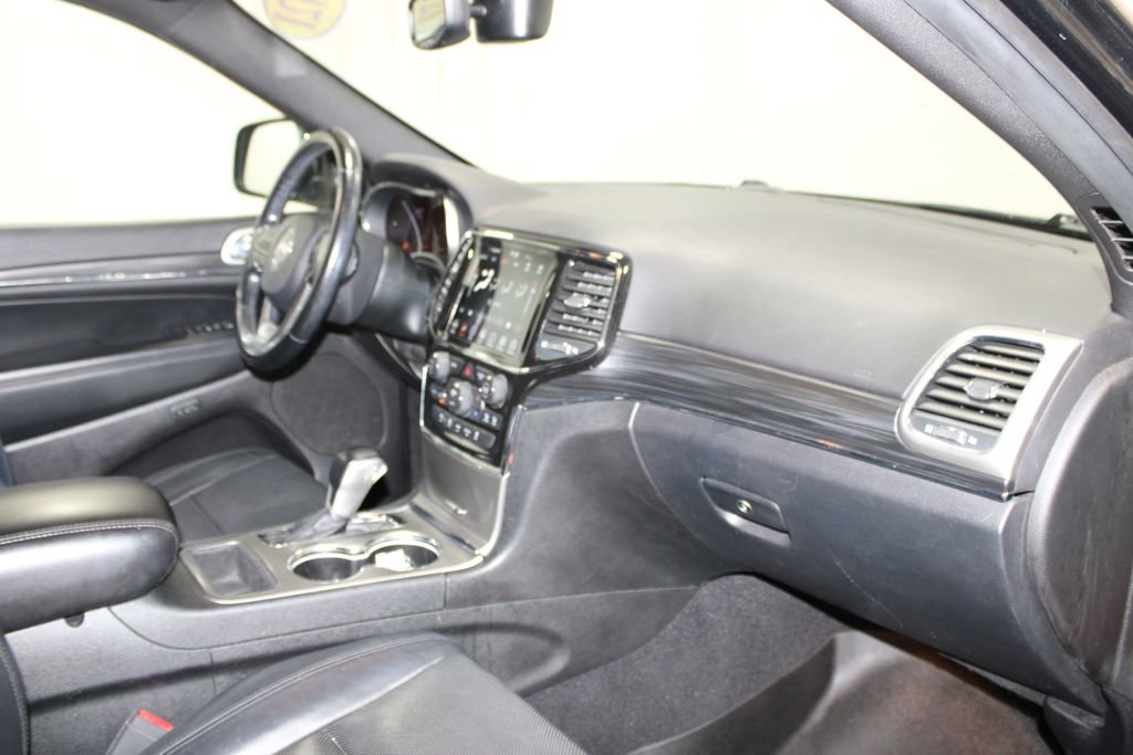 Used 2021 Jeep Grand Cherokee Limited w/ Luxury Group II image 30