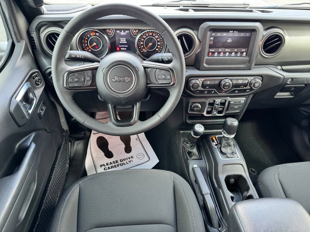 Used 2023 Jeep Wrangler Unlimited Sport AWD/4WD image 17