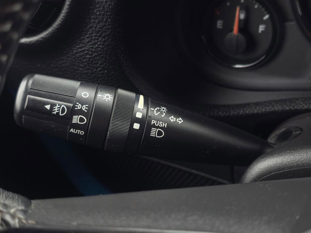 Used 2017 Jeep Wrangler Unlimited Sahara image 41