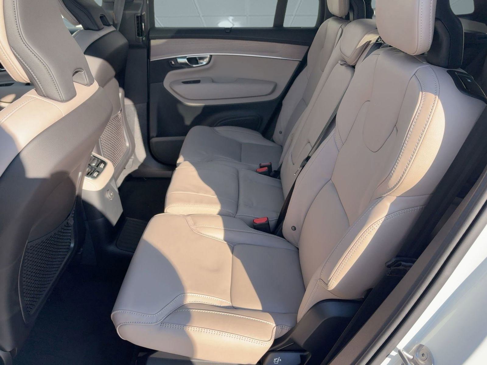 New 2026 Volvo XC90 T8 Ultra w/ Protection Package image 14