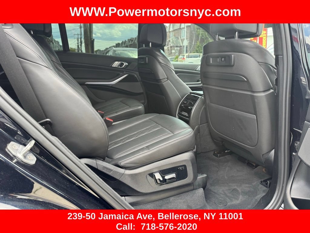 Used 2020 BMW X7 M50i AWD/4WD image 22