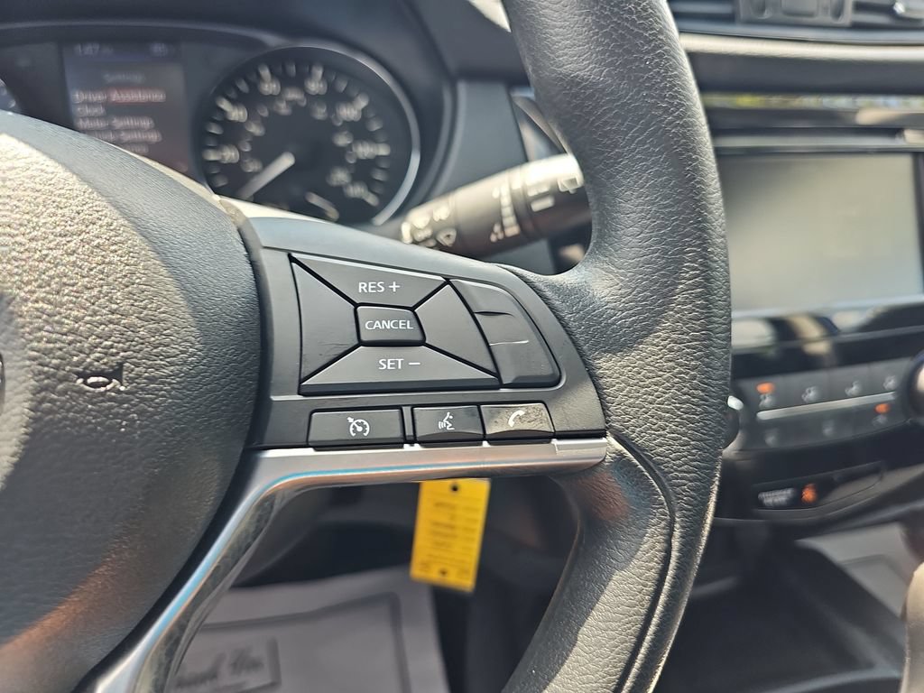 Used 2018 Nissan Rogue S AWD/4WD image 18