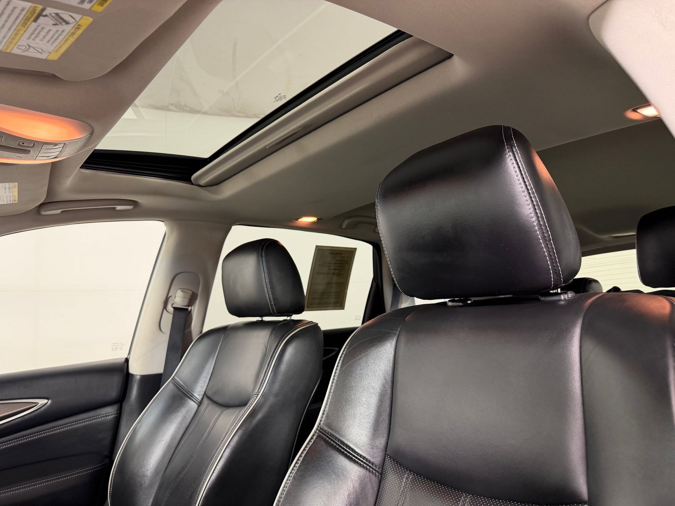 Used 2016 INFINITI QX60 Luxe w/ Premium Plus Package AWD/4WD image 16
