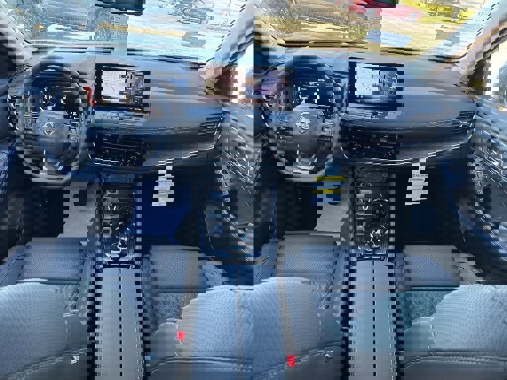 New 2026 Nissan Rogue Platinum image 20