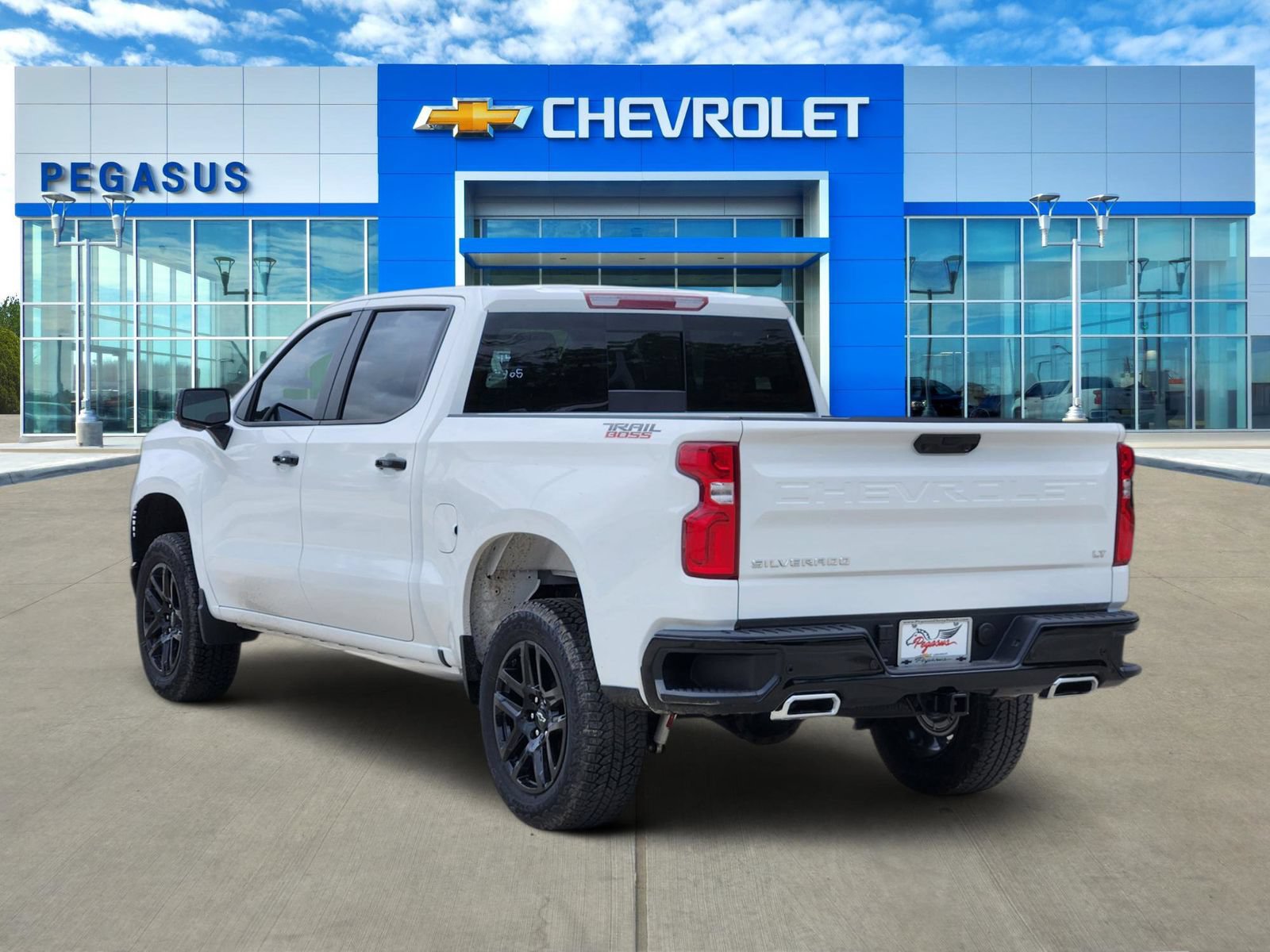 New 2026 Chevrolet Silverado 1500 LT Trail Boss w/ Safety Package AWD/4WD image 4