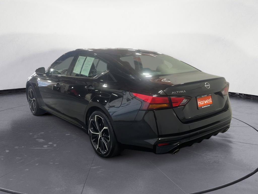 Used 2024 Nissan Altima 2.5 SR FWD image 9