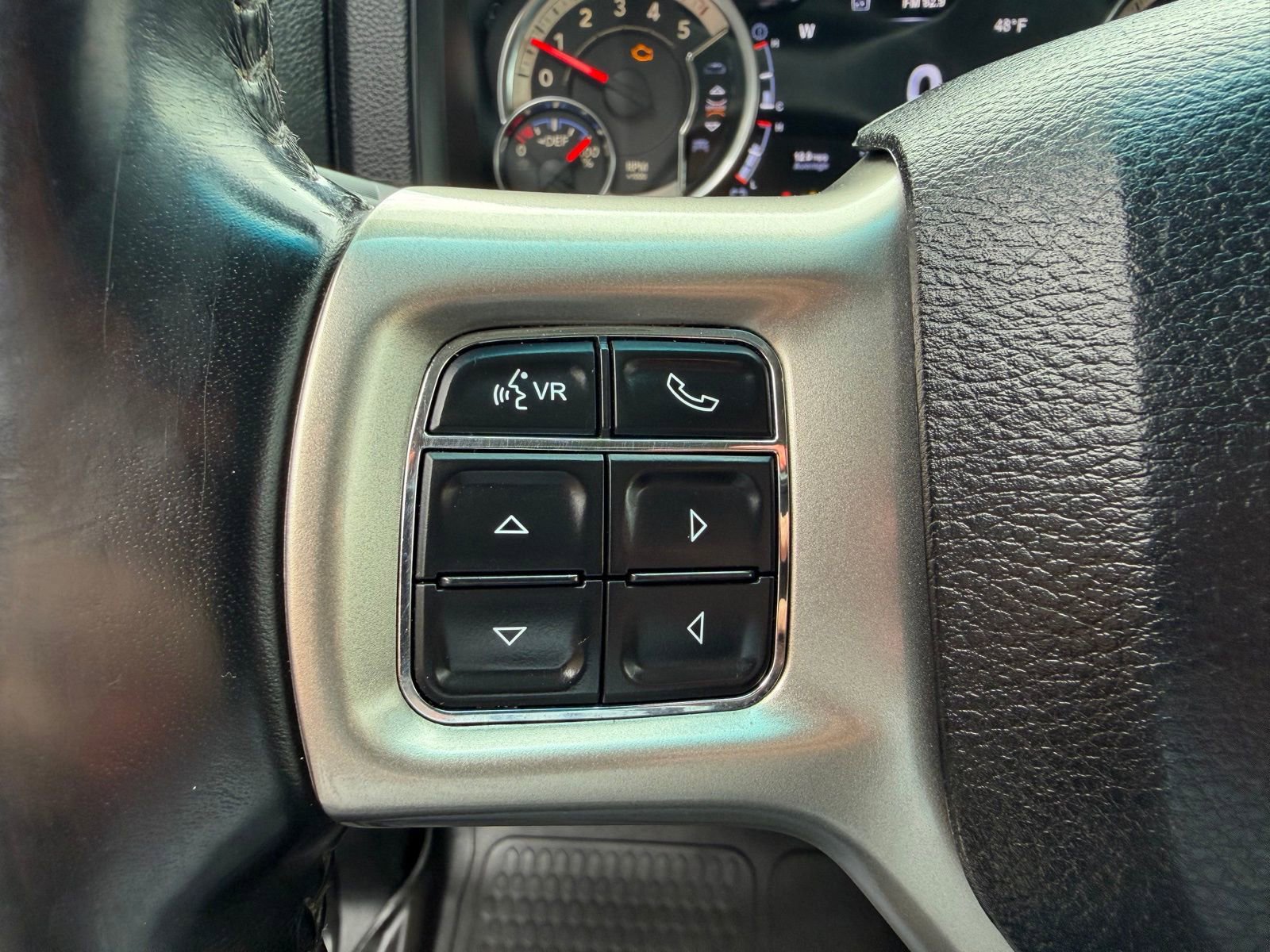 Used 2017 RAM 3500 Laramie w/ Cold Weather Group AWD/4WD image 10