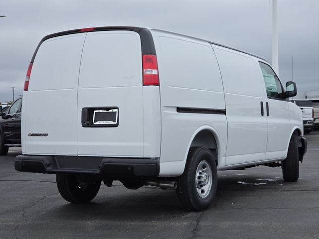 New 2026 Chevrolet Express 2500 w/ Driver Convenience Package RWD image 17