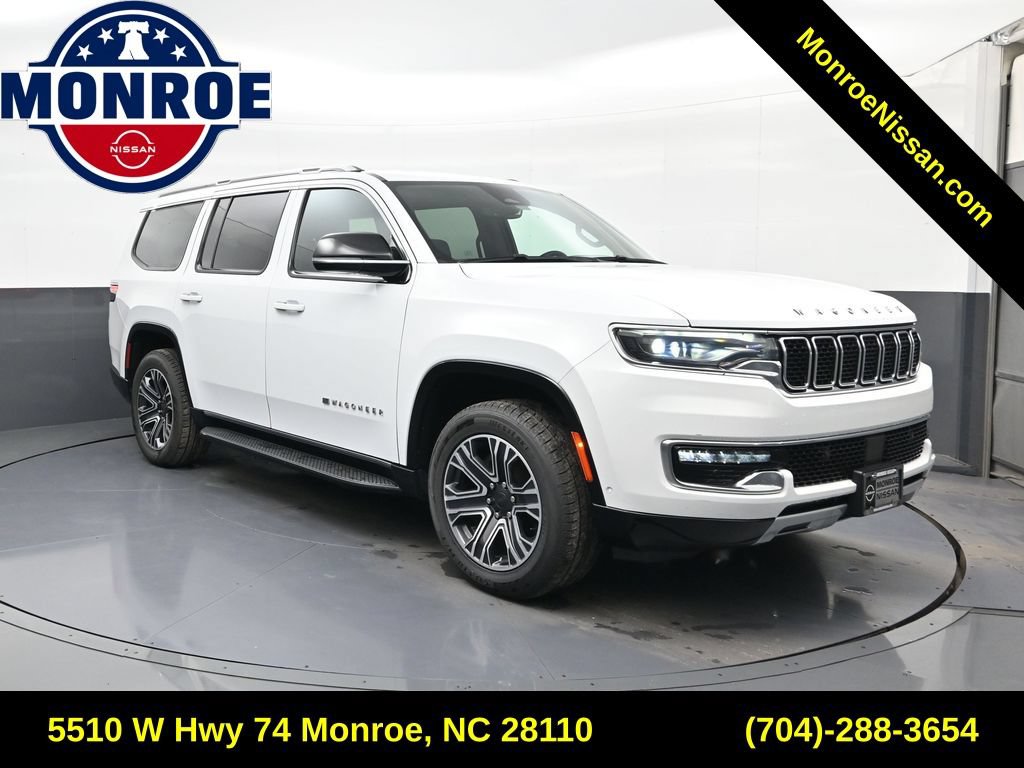 Used 2024 Jeep Wagoneer Series II w/ Flexible Seating Group RWD image 1
