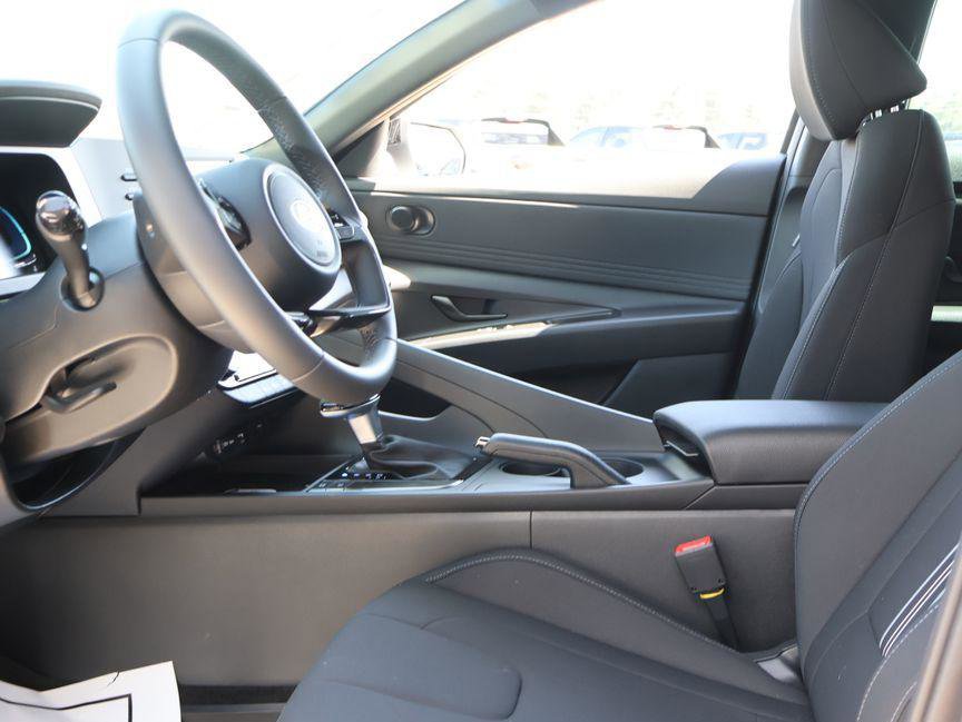 New 2026 Hyundai Elantra Sport image 24