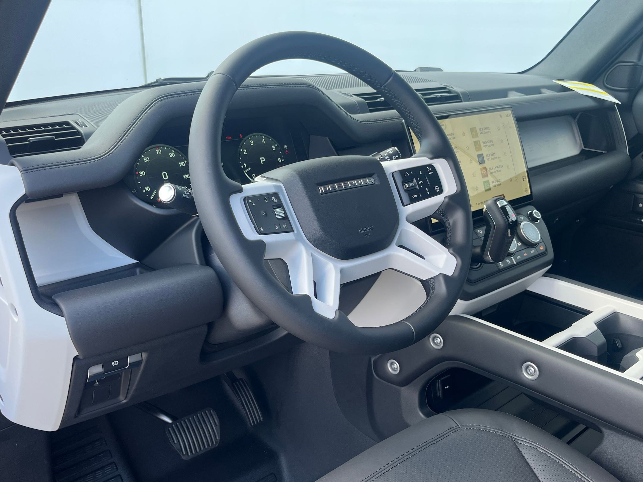 New 2026 Land Rover Defender 110 S image 4