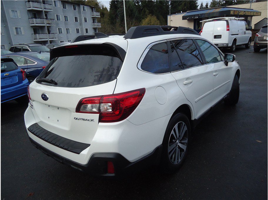 Used 2018 Subaru Outback 2.5i Limited AWD/4WD image 6