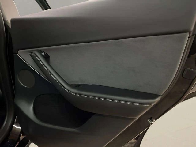 Used 2023 Tesla Model Y Performance image 66