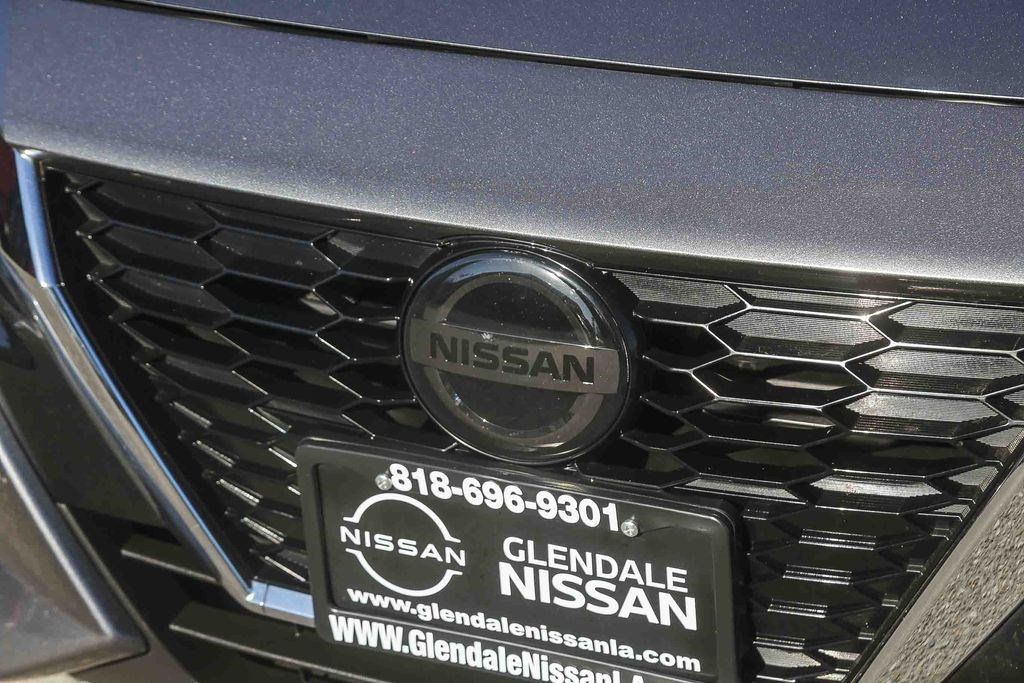 Used 2023 Nissan Sentra SV w/ All-Weather Package FWD image 5