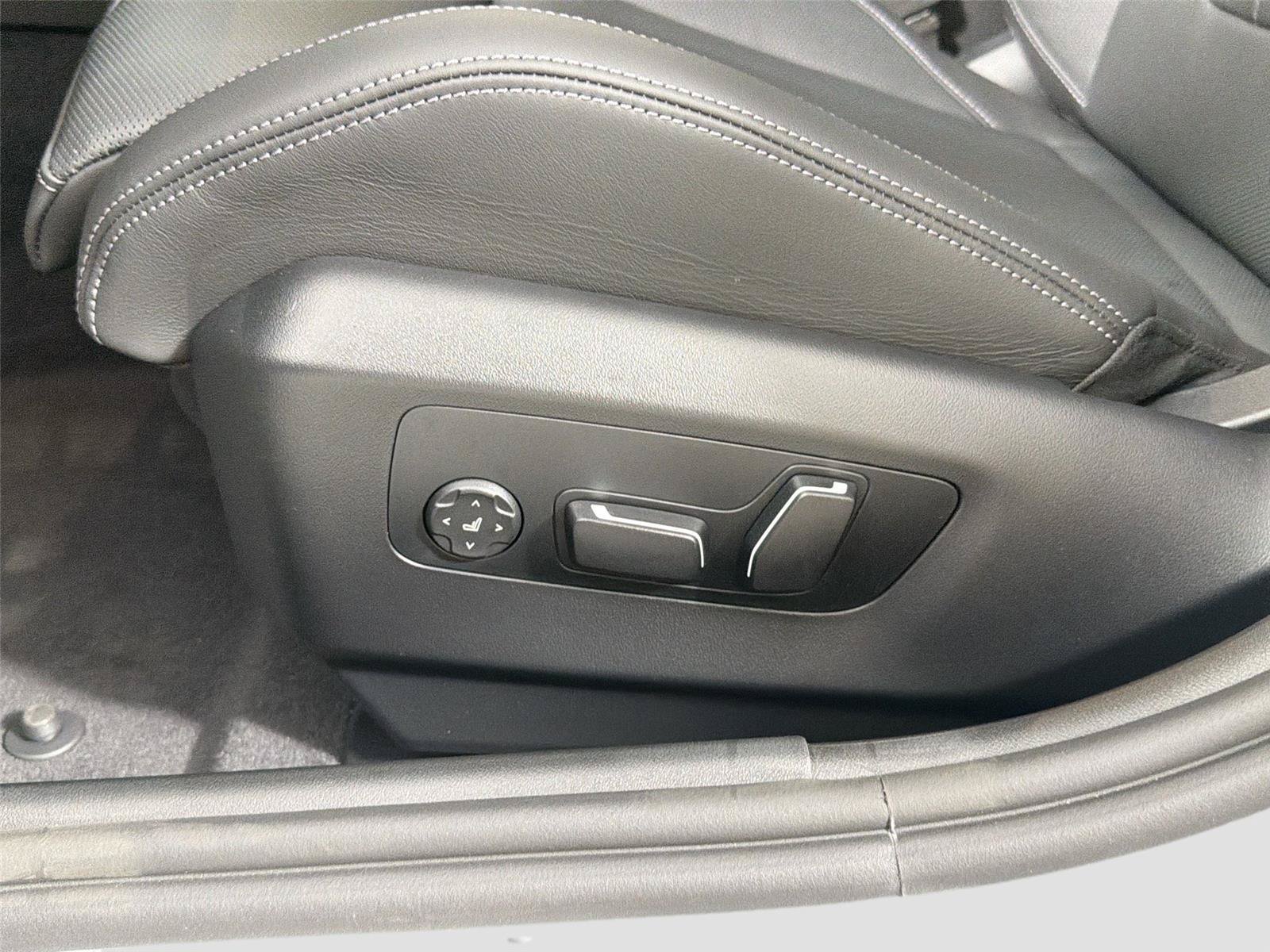 New 2026 BMW i5 M60 w/ Executive Package AWD/4WD image 18