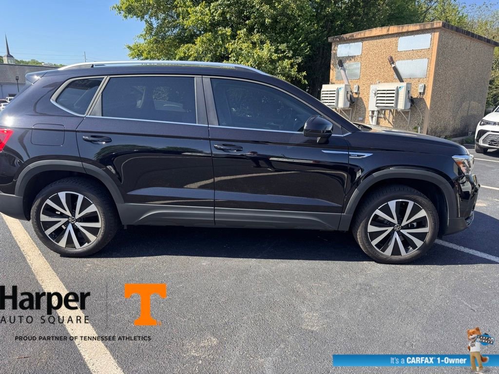 Used 2024 Volkswagen Taos SE FWD image 6