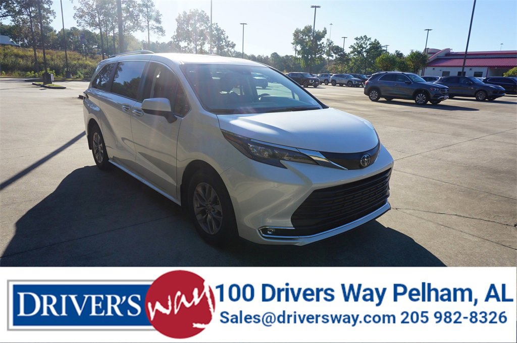 Used 2024 Toyota Sienna XLE