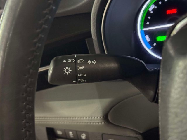 Used 2020 Toyota Avalon Limited w/ Advanced Safety Package FWD image 29