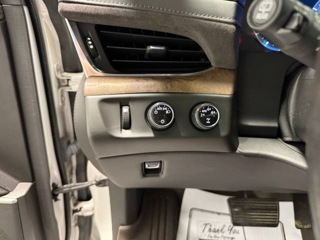 Used 2016 Cadillac Escalade Premium AWD/4WD image 20