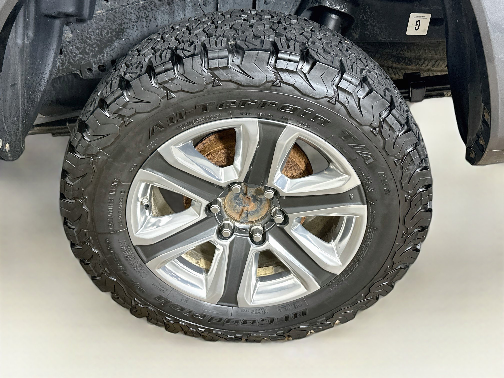 Used 2017 Toyota Tacoma Limited w/ Tow Package AWD/4WD image 11