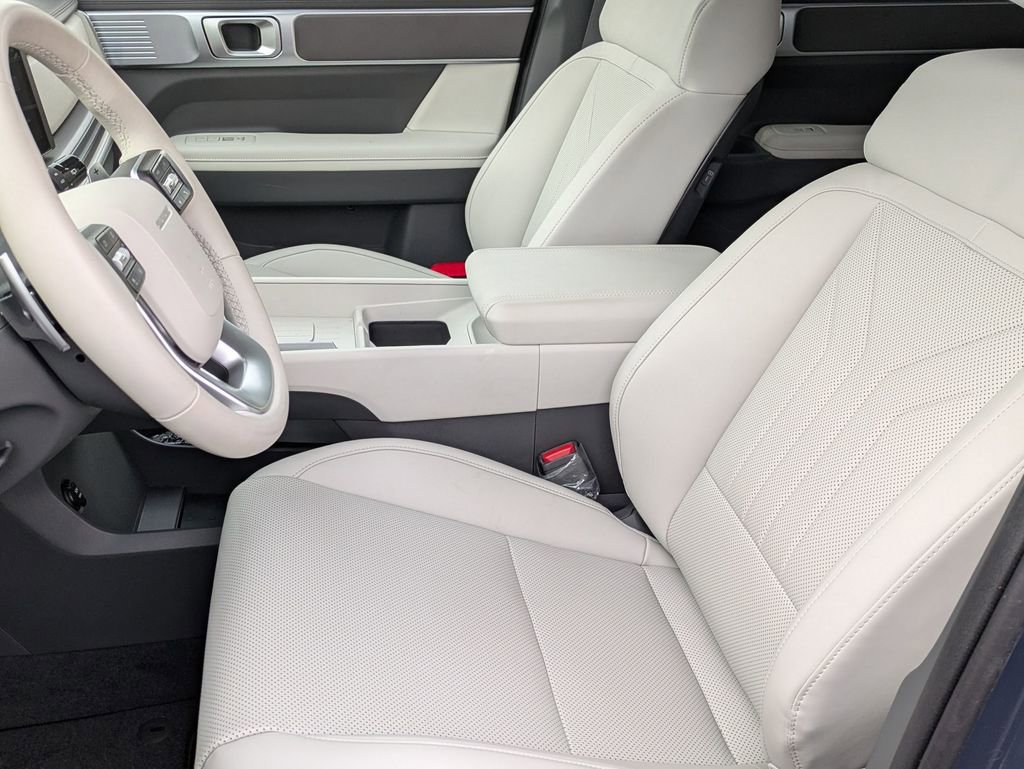 Used 2026 Hyundai Santa Fe SEL AWD/4WD image 11