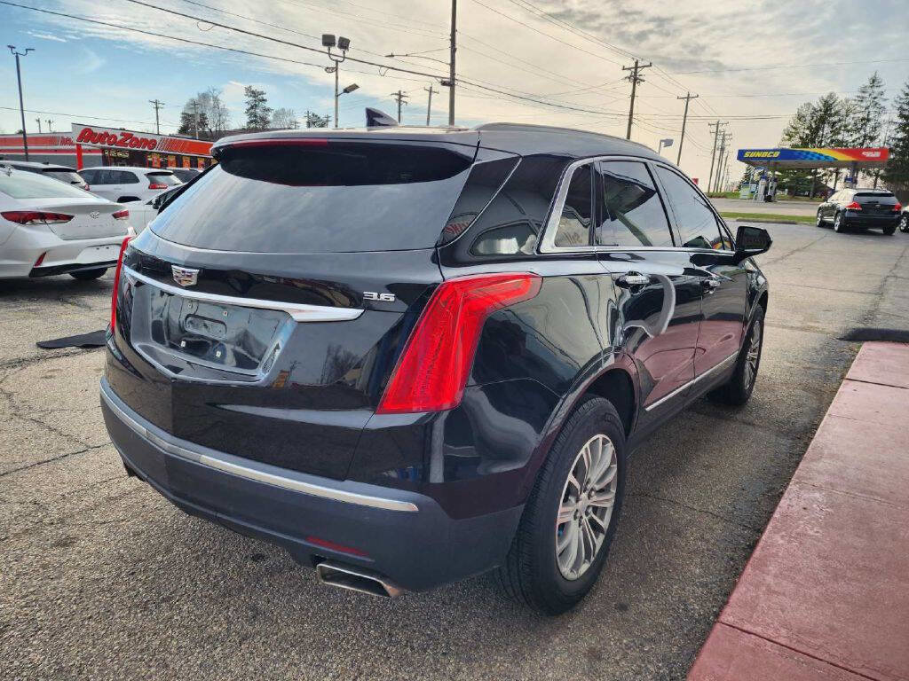 Used 2017 Cadillac XT5 Luxury w/ Driver Awareness Package FWD image 6