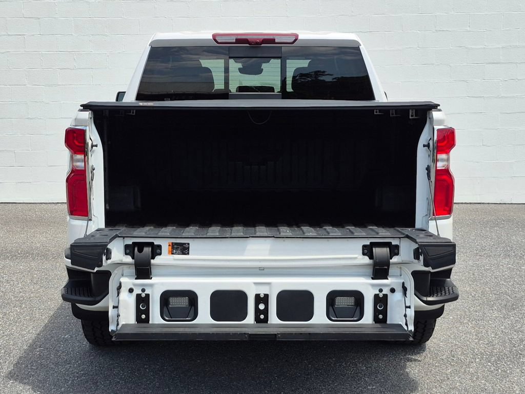 Used 2025 Chevrolet Silverado 1500 High Country w/ Technology Package AWD/4WD image 18