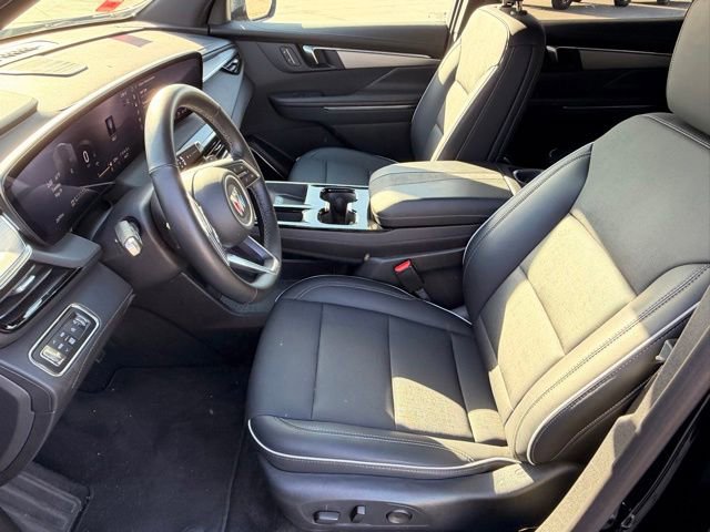 Used 2025 Buick Enclave Preferred AWD/4WD image 12