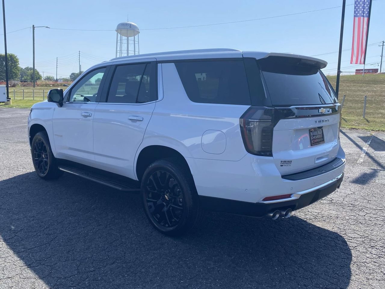 New 2026 Chevrolet Tahoe Premier w/ Sun And Tow Package AWD/4WD image 4