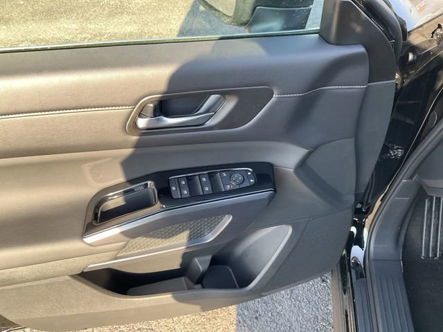 New 2026 Nissan Pathfinder SL w/ Cargo Package image 26