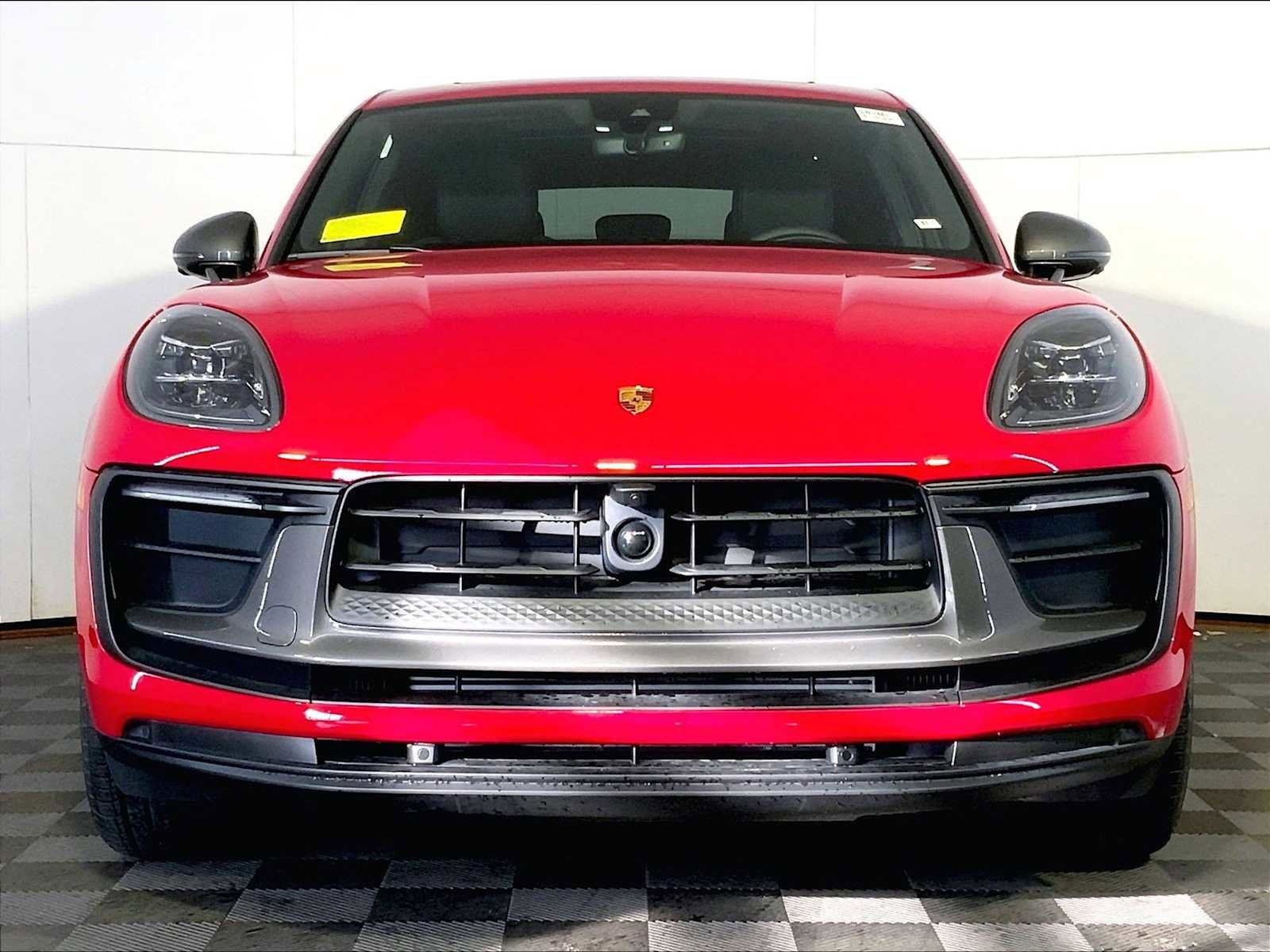 New 2025 Porsche Macan Turbo image 10