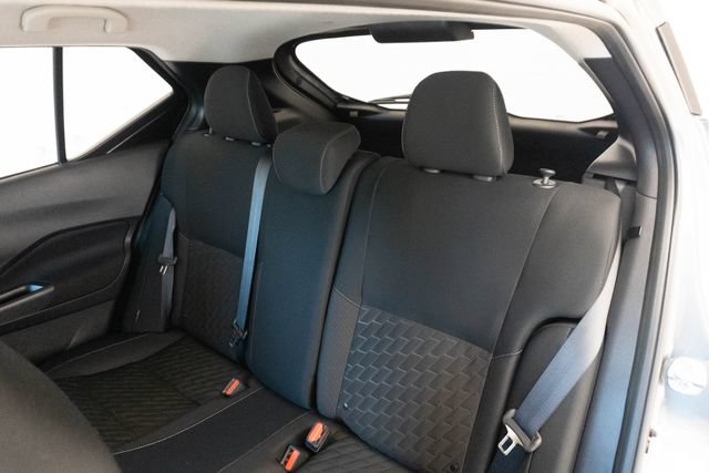 Used 2023 Nissan Kicks SV w/ Exterior Package FWD image 18