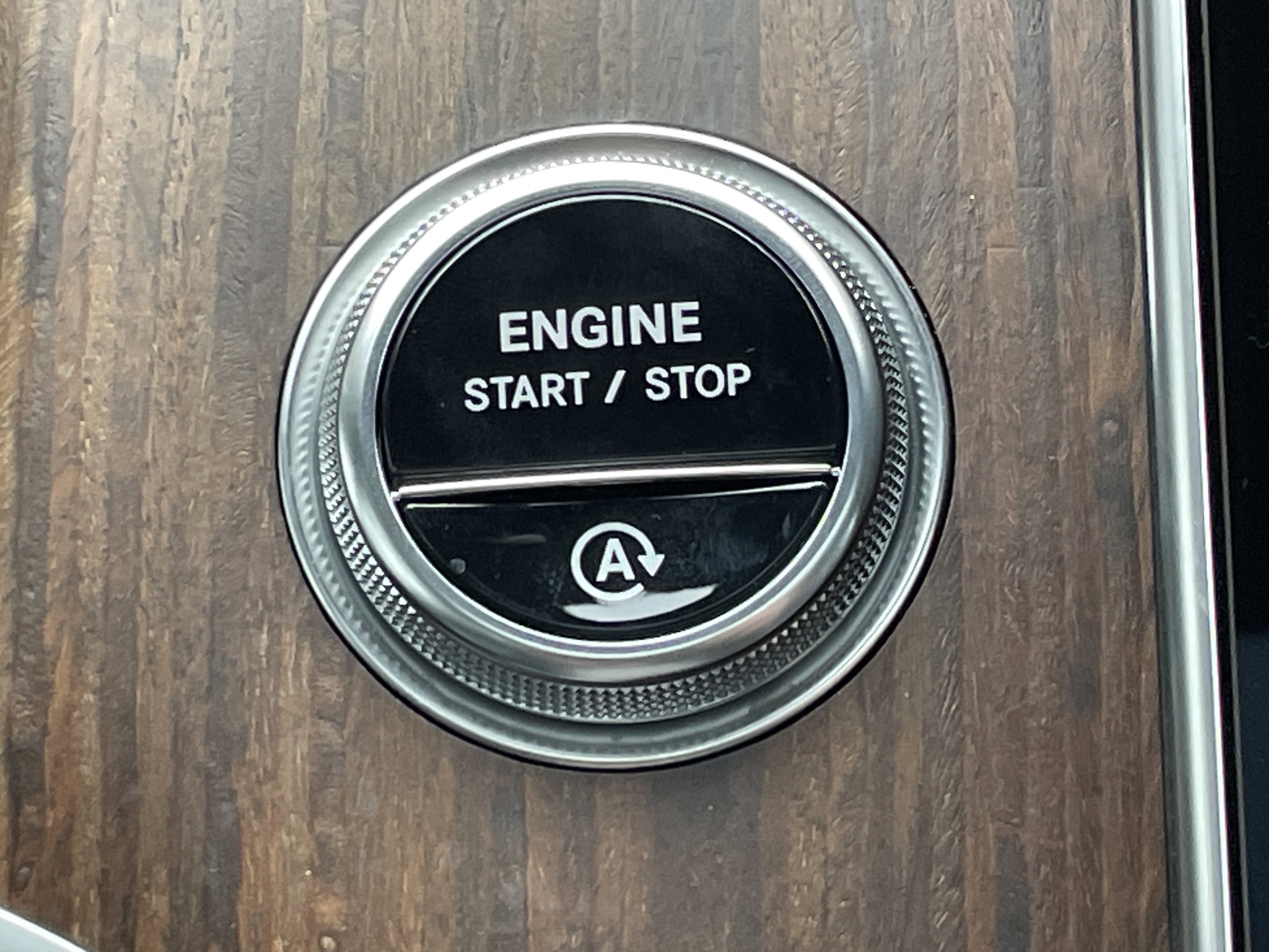 Certified 2025 Mercedes-Benz GLC 300 4MATIC image 33