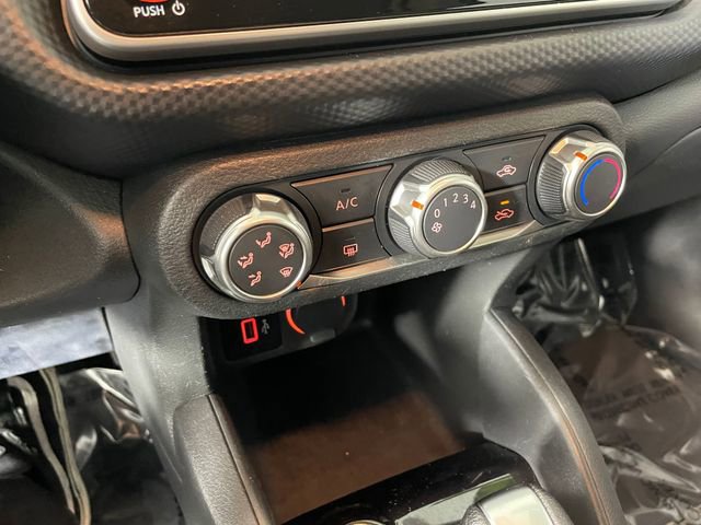 Used 2022 Nissan Kicks S image 8