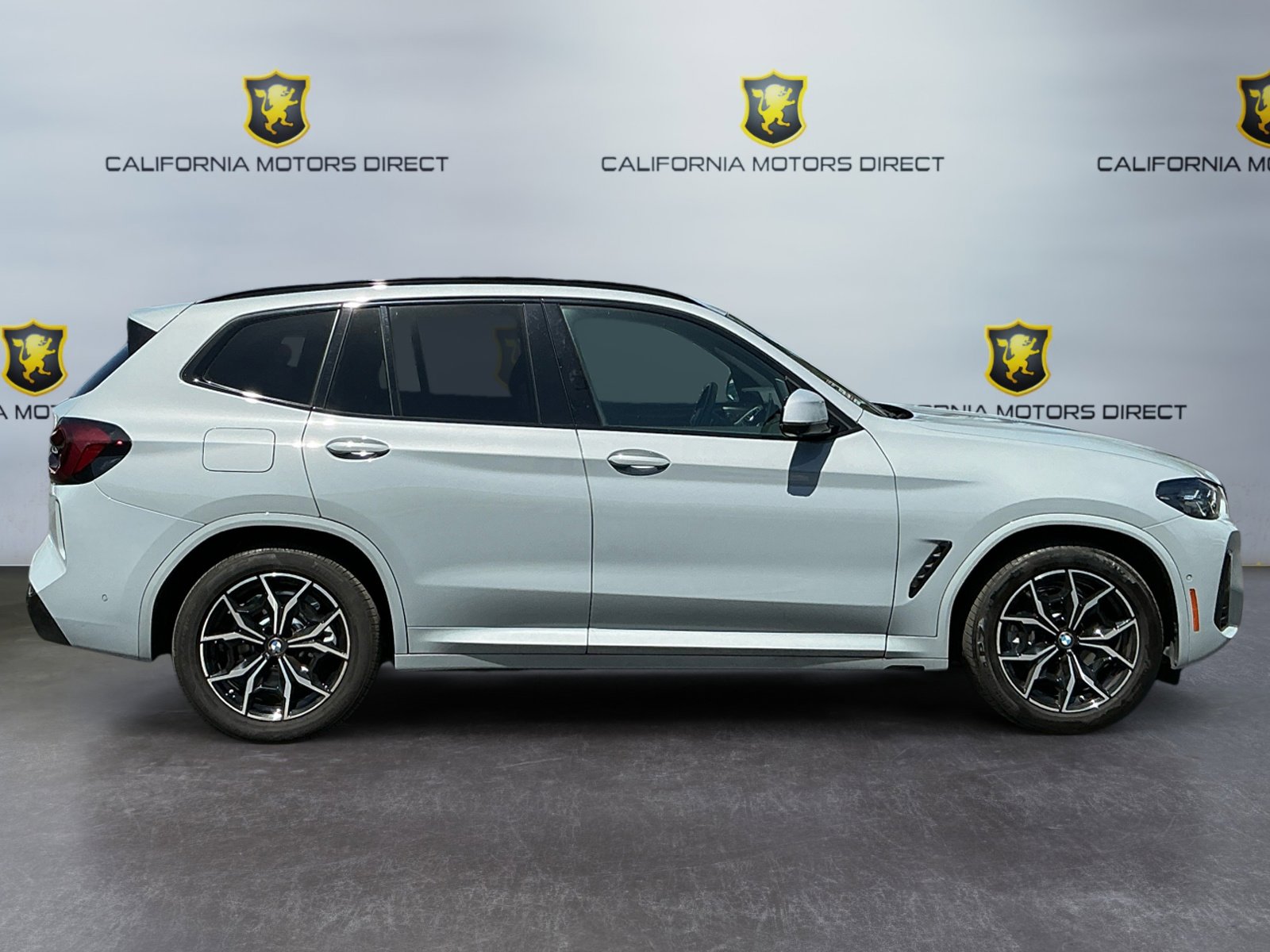 Used 2023 BMW X3 sDrive30i w/ M Sport Package RWD image 6
