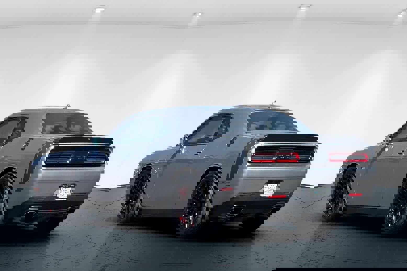 Used 2016 Dodge Challenger R/T Scat Pack RWD image 8