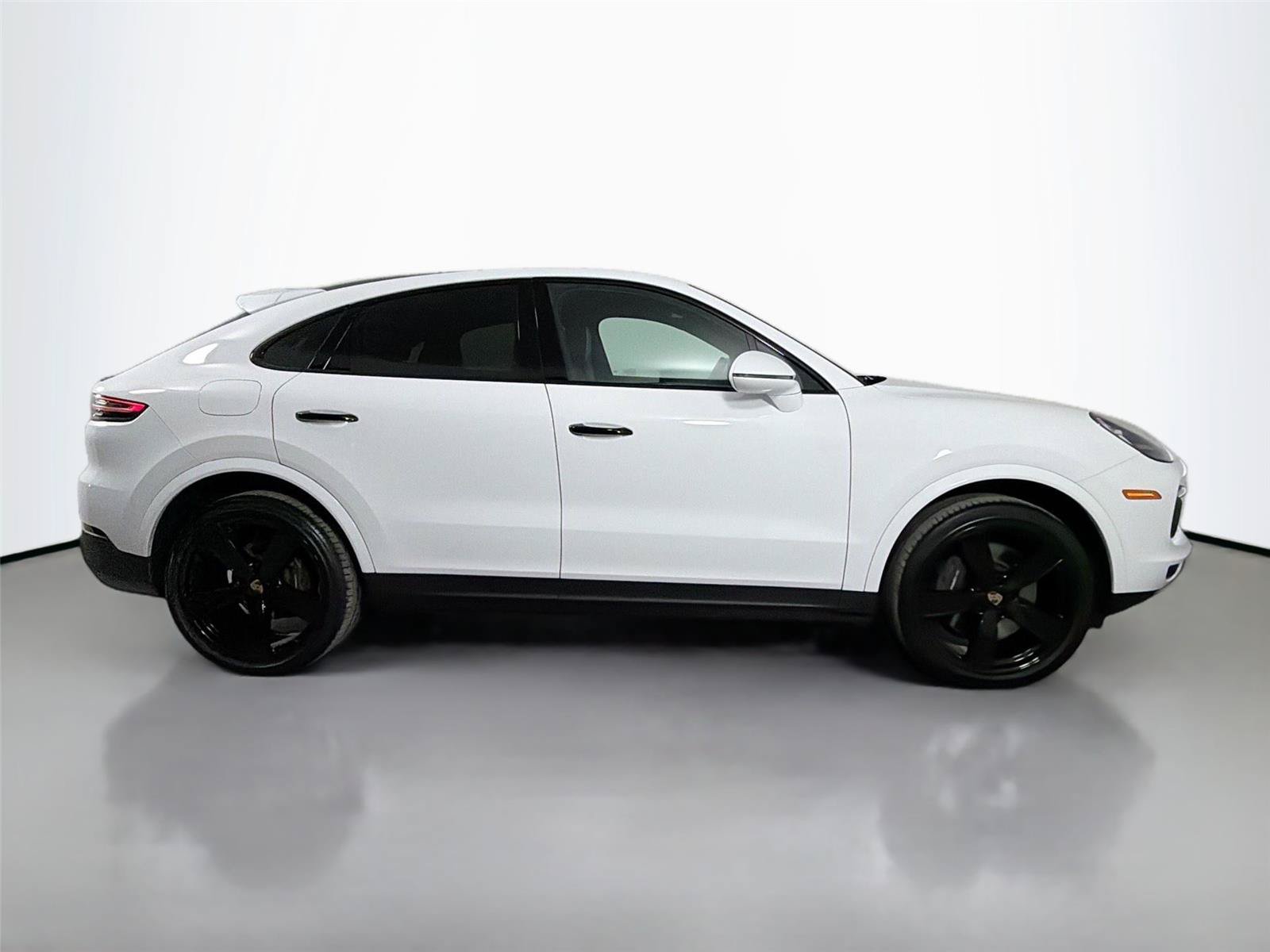 Certified 2023 Porsche Cayenne Platinum Edition AWD/4WD image 8