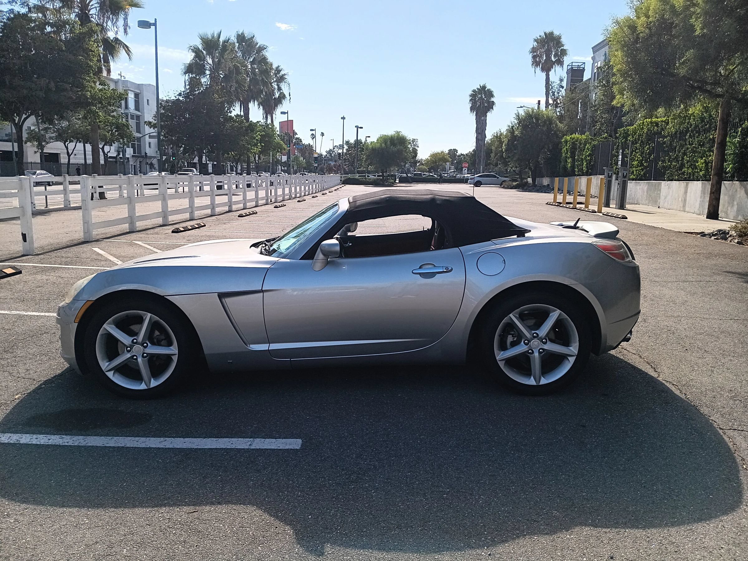 Used 2007 Saturn Sky w/ Premium Trim Pkg RWD image 5