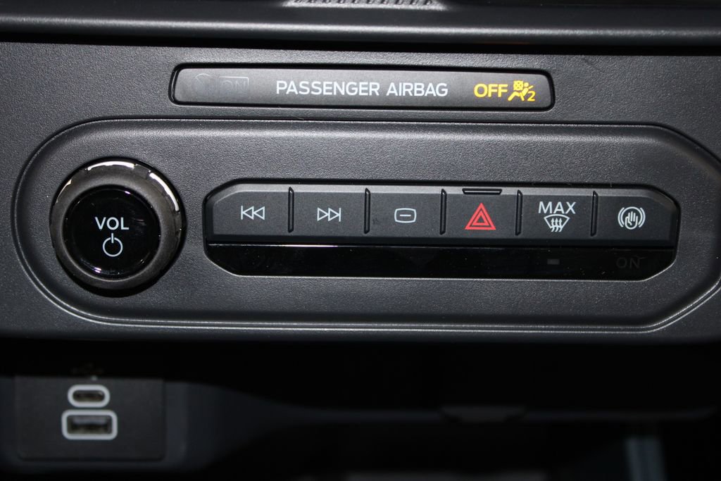 New 2026 Ford Maverick XL image 38