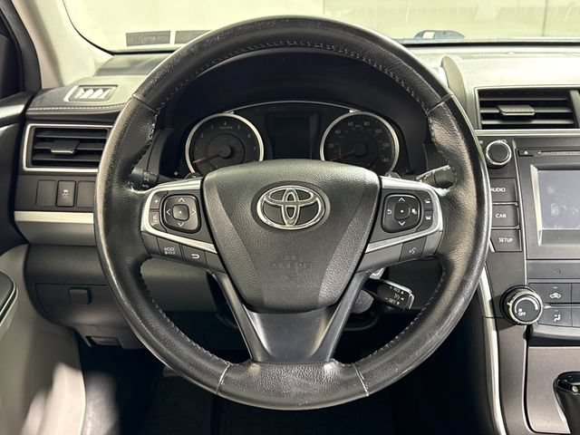 Used 2016 Toyota Camry SE FWD image 23