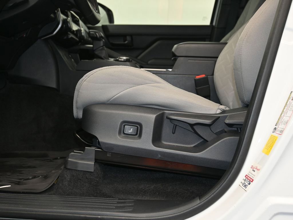 Used 2024 Toyota Tacoma SR5 image 22