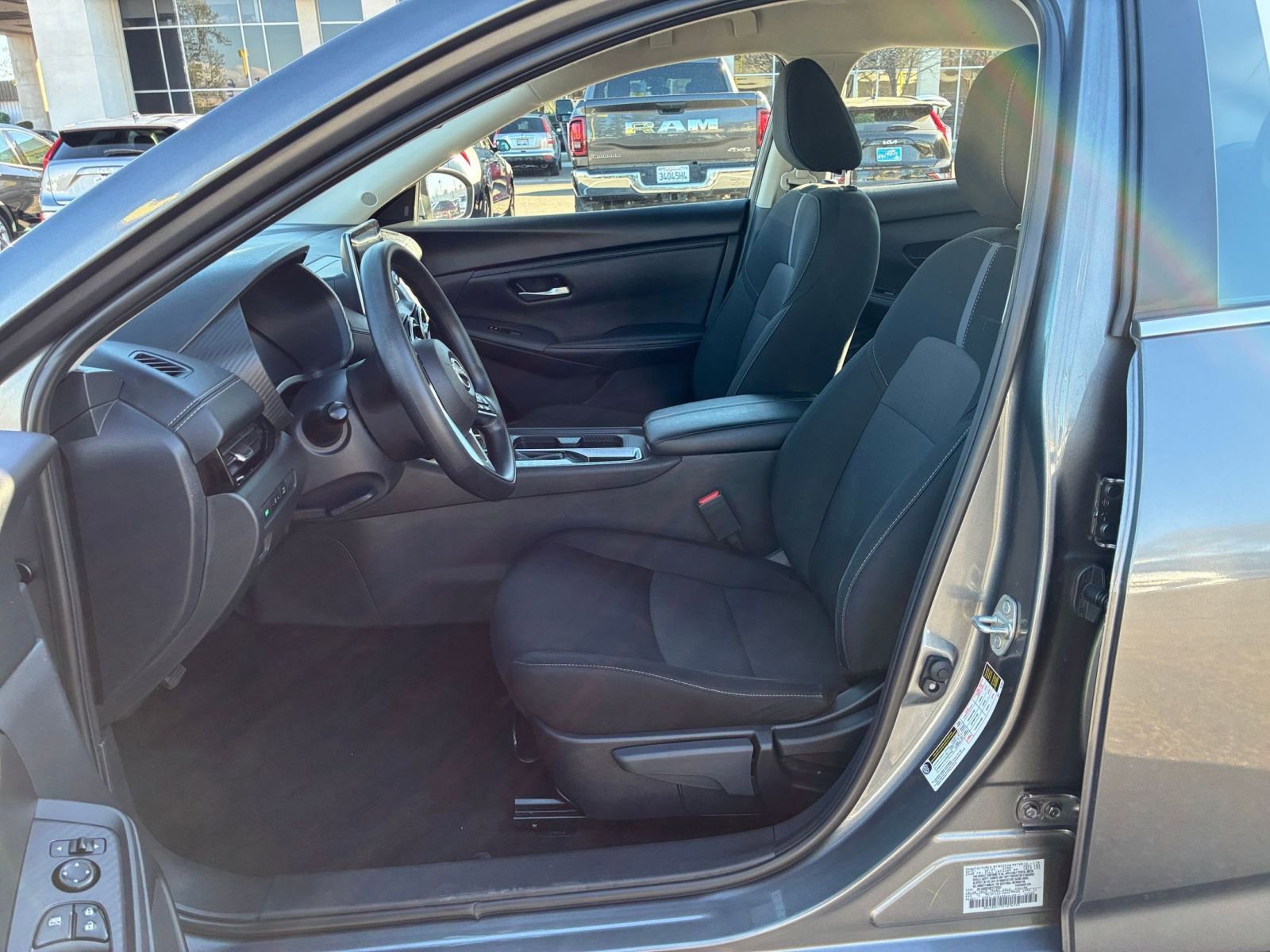 Used 2025 Nissan Sentra SV image 24